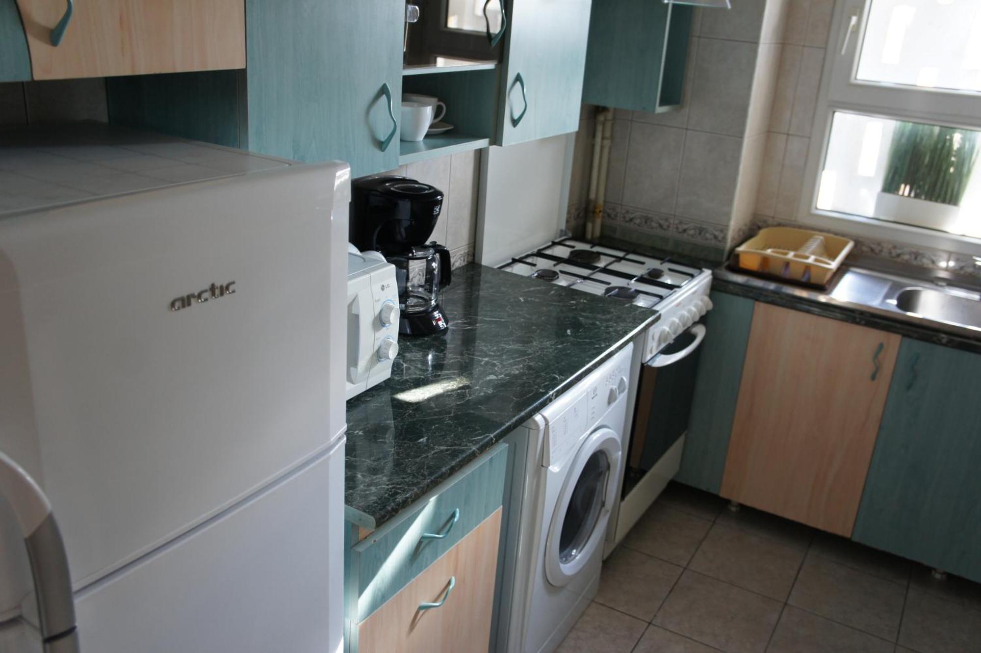 Agentia H Accommodation Bucureşti Ngoại thất bức ảnh