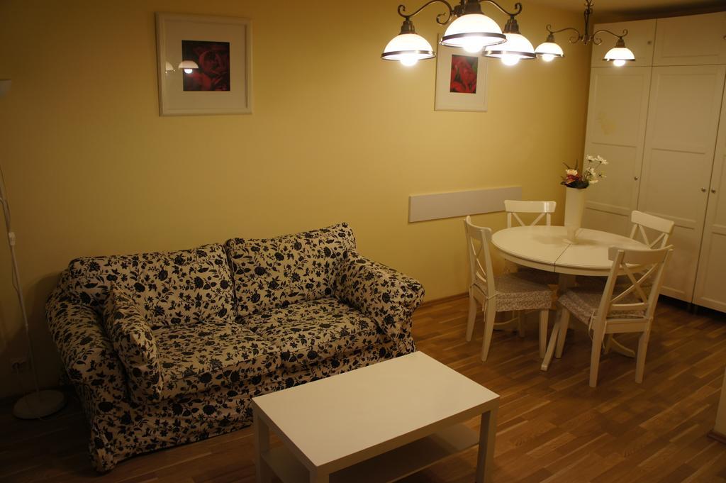 Agentia H Accommodation Bucureşti Ngoại thất bức ảnh