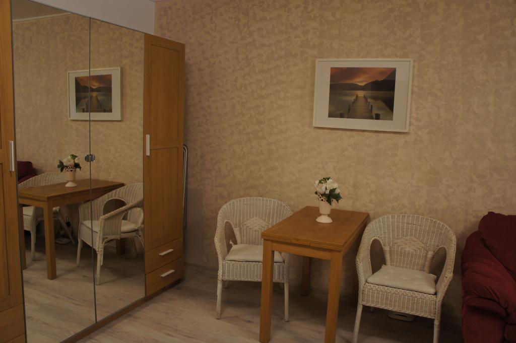 Agentia H Accommodation Bucureşti Ngoại thất bức ảnh