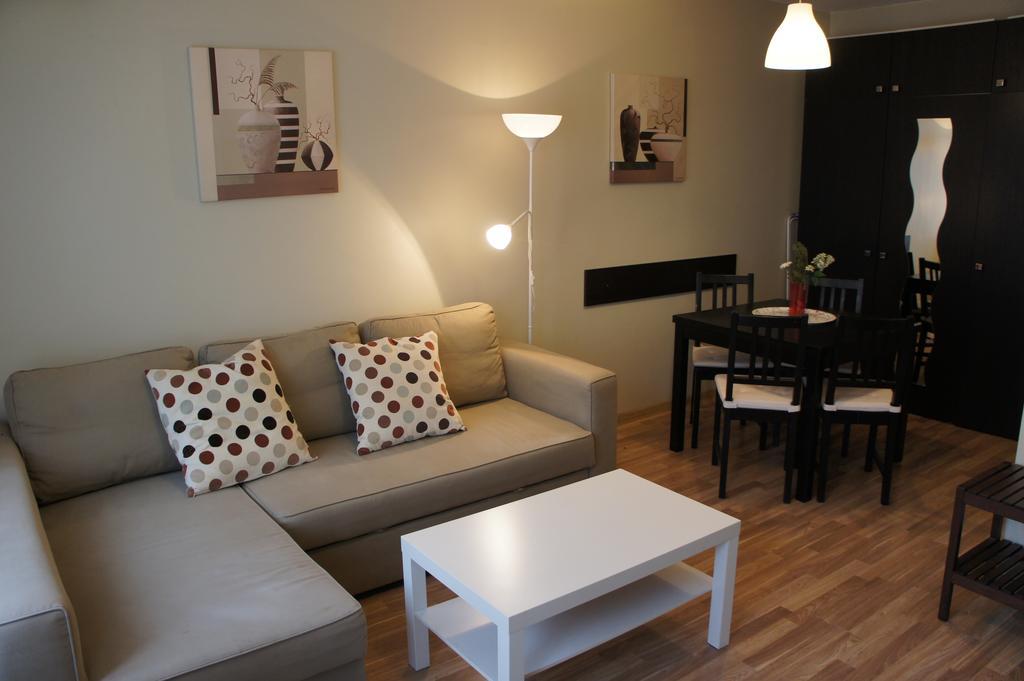 Agentia H Accommodation Bucureşti Phòng bức ảnh