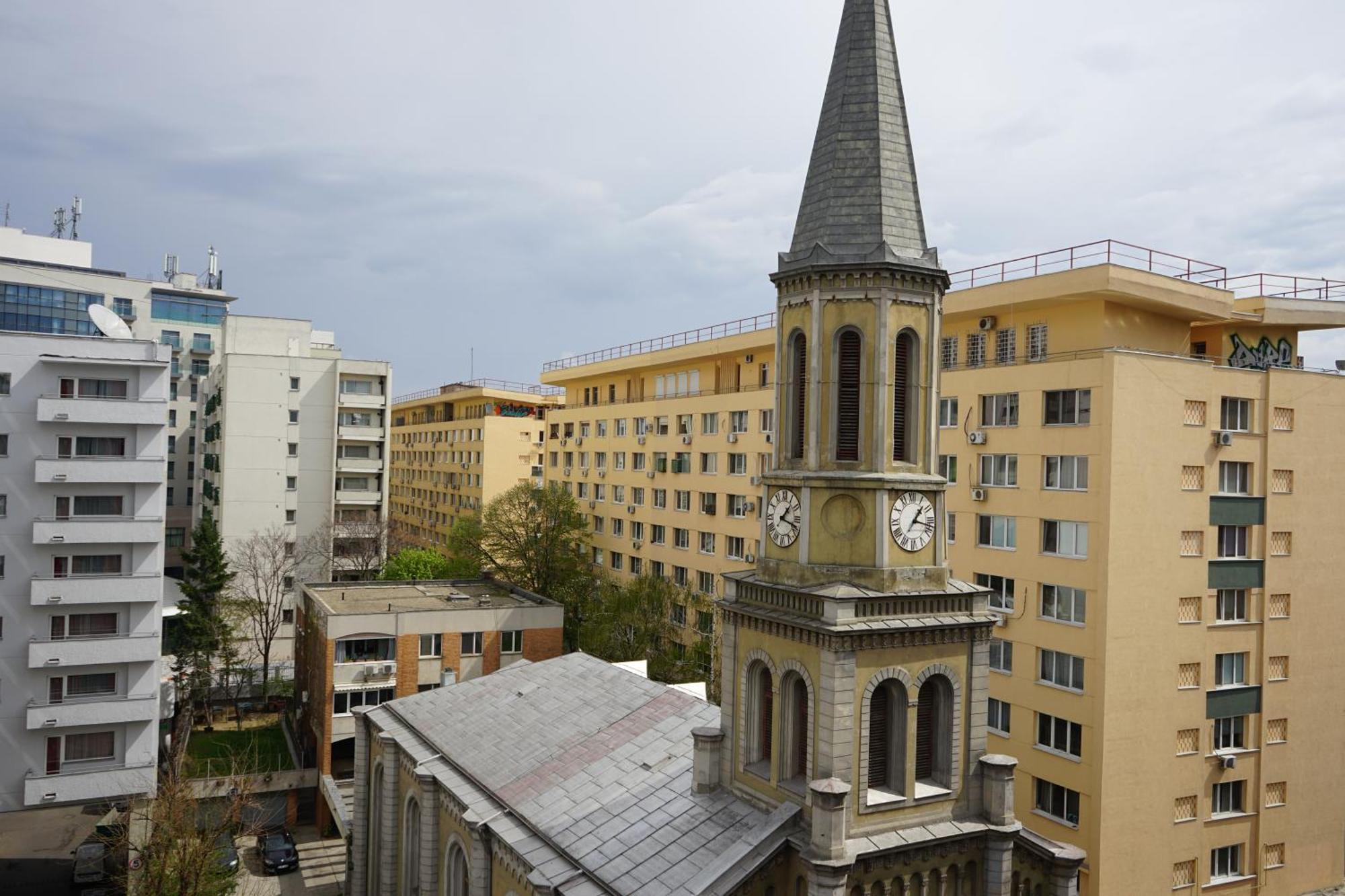 Agentia H Accommodation Bucureşti Ngoại thất bức ảnh