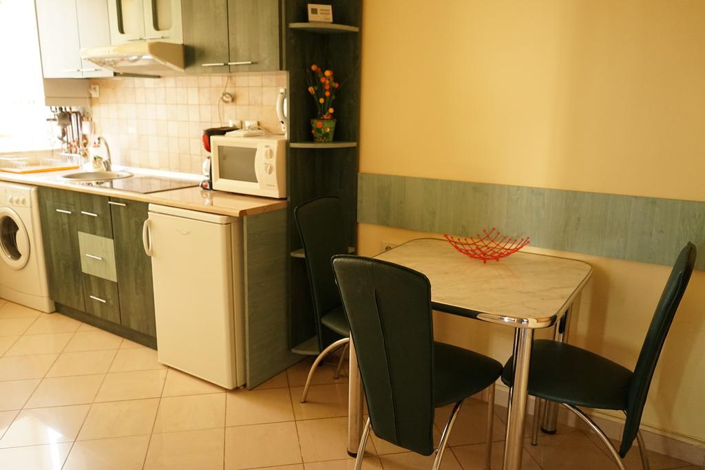 Agentia H Accommodation Bucureşti Ngoại thất bức ảnh