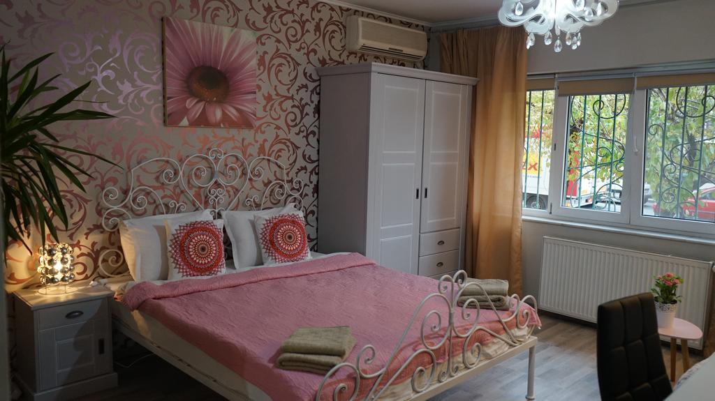 Agentia H Accommodation Bucureşti Ngoại thất bức ảnh